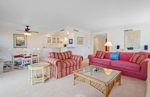 Boca Grande Condo | Sea Oats 151 - End Unit - Elevators = Beachfront, End Unit - Tennis