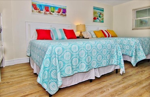 Redington Shores Apartment | Sea Oats 307 condo