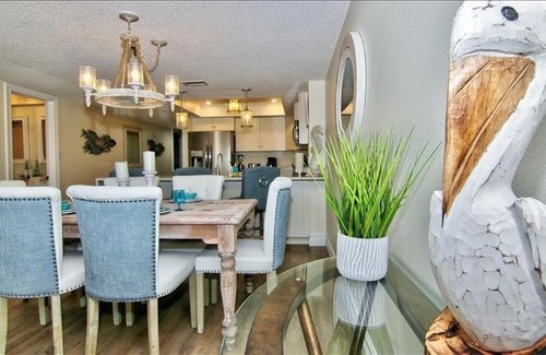 Redington Shores Apartment | Sea Oats 307 condo