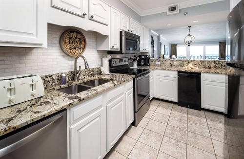 Fort Walton Beach Condo | Sea Oats 602 Updated 6th floor 2 Bedroom, 2 Bath Direct Gulf Front Condo!