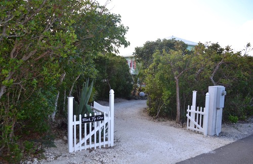 Great Guana Cay House | Sea of Abaco With Dock
