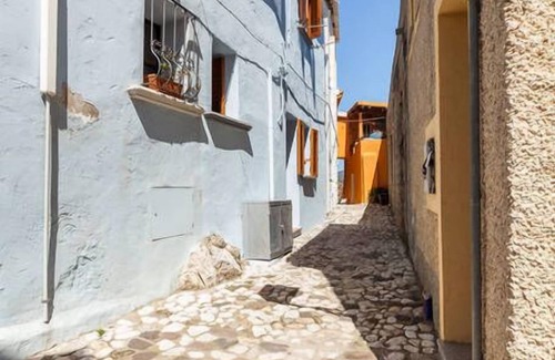 Posada House | Sea panorama - old town house - 2 levels - historical charm - quiet