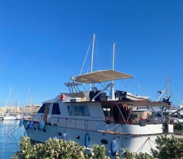 Madliena Boat Rental | Sea Panther