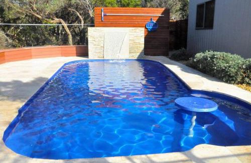 St. Andrews Beach House | Sea Paradise at St Andrews Beach. Great Sea views.