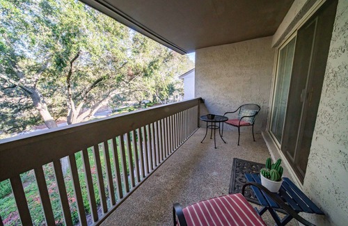 Hilton Head Island Villa | Sea Pines | Bluff Villas 1691 | Walk to Beach & Salty Dog