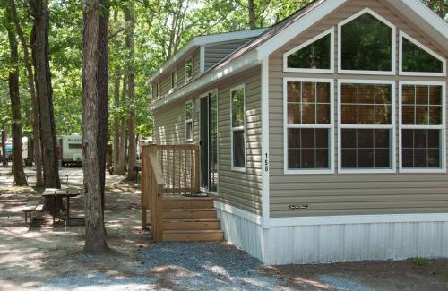 Cape May Court House Resort | Sea Pines Loft Cottage 7