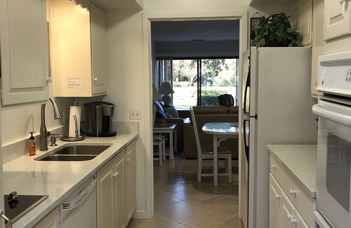 Sea Pines Villa | SEA PINES, NO STAIRS, VIEW OF 9TH TEE, 187 REVIEWS, IMMACULATE, PRIVATE, QUIET!