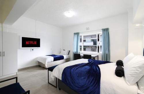 Sea Point Apartment | Sea Point apartment