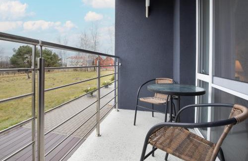 Jastrzebia Gora Apartment | Sea Power Horyzont Apartament typu Queen nr 14 z balkonem i tarasem by Noclegi Renters
