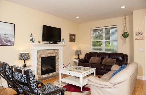 Nelscott House | Sea QuestSeaQuell