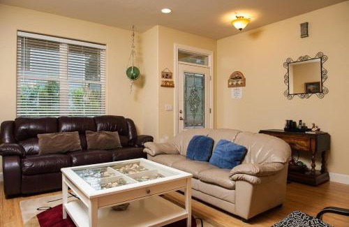 Nelscott House | Sea QuestSeaQuell