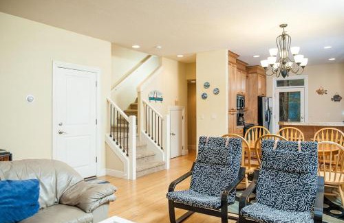 Nelscott House | Sea QuestSeaQuell