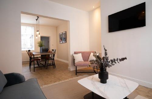 Whitby House | Sea Renity