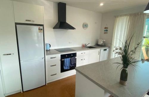 Picton Apartment | Sea-Renity Picton, Apt B