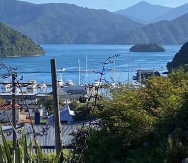 Picton Apartment | Sea-Renity Picton, Apt B