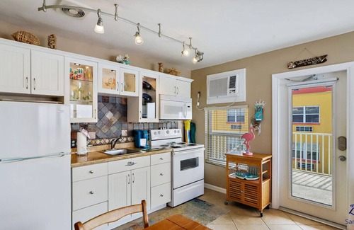 North Redington Beach Apartment | Sea Rocket 22: Gulf Front Bliss