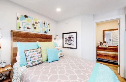 North Redington Beach Hotel | Sea Rocket 8