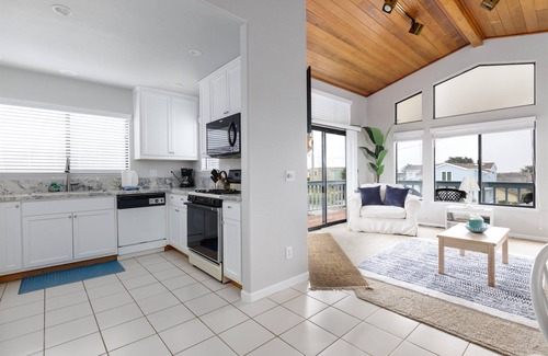 Marine Terrace House | Sea'Scape: 2 BR, 2 BA House in Cambria, Sleeps 4