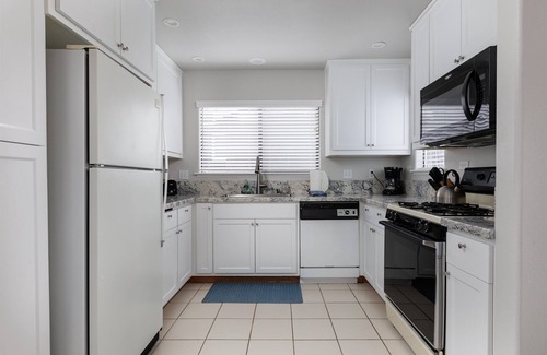 Marine Terrace House | Sea'Scape: 2 BR, 2 BA House in Cambria, Sleeps 4