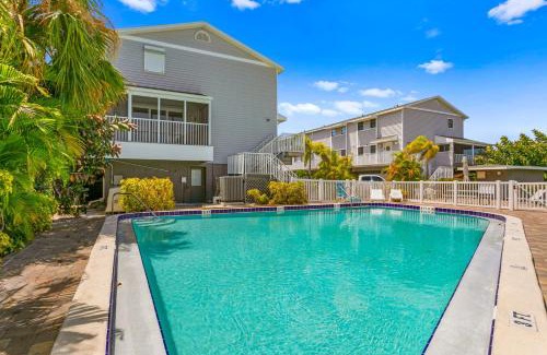 Indian Shores Apartment | Sea Shell 44