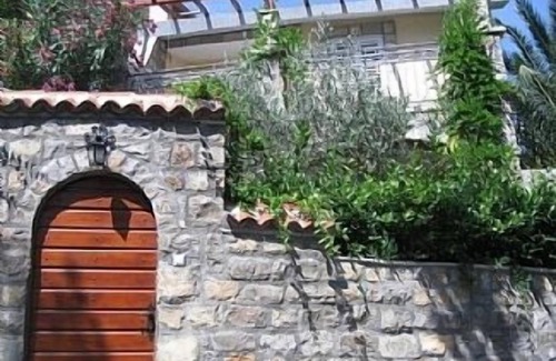 Petrovac Villa | Sea-side Old Stone Villa In Private Mediterranian Garden