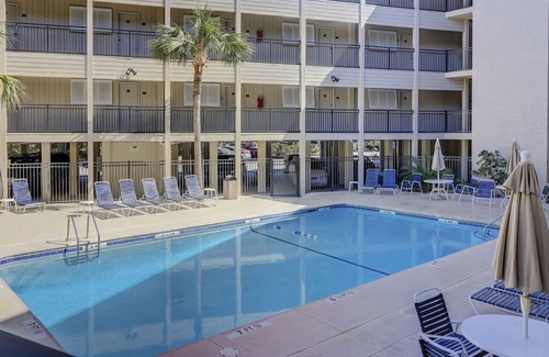 Hilton Head Condo | Sea Side Villa - OF Complex in Hilton Head Island