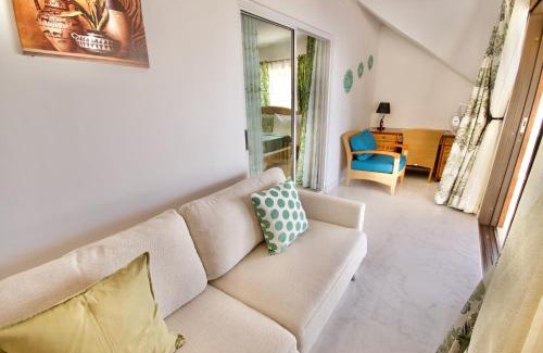 Anse Bois de Rose Apartment | SEA SPLASH SELF CATERING And La Petite Maison