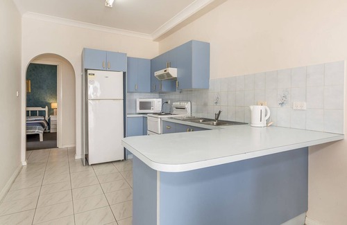 The Entrance Apartment | Sea Spray Apartments, Unit 4