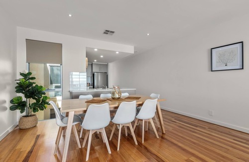 Aldinga Beach House | Sea Star ~ Aldinga Beach - Sparkling Executive Esplanade Home with Stunning Sea Views