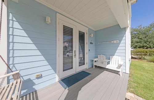 Seagrove Beach House | Sea Suite - Large hot tub with an easy walk to the beach