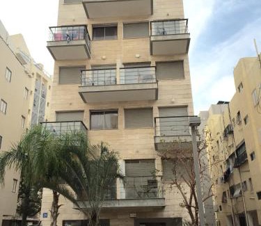 Kerem HaTeimanim Apartment | Sea Suites