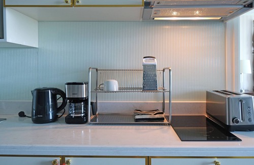 Na Chom Thian Apartment | Sea + Sunset Views + Netflix and Bathtub Hideaway
