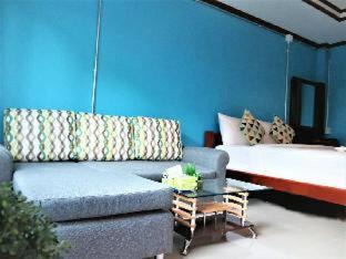 Satun Bed & Breakfast | Sea To Moon Lipe