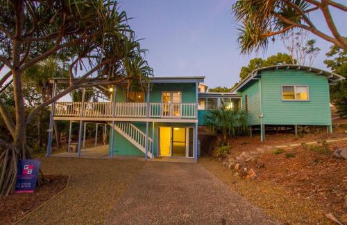 Seventeen Seventy House | Sea Turtle 1770 holiday home