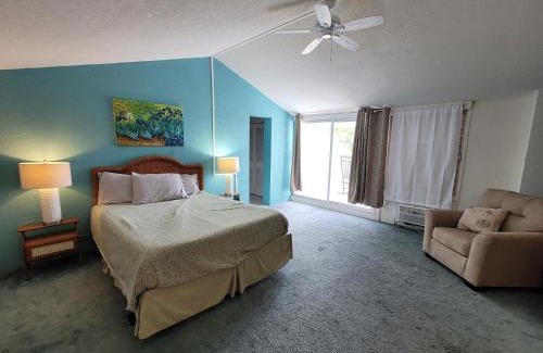 Estate Golden Rock Apartment | Sea Turtle Condo with Loaded Amenities