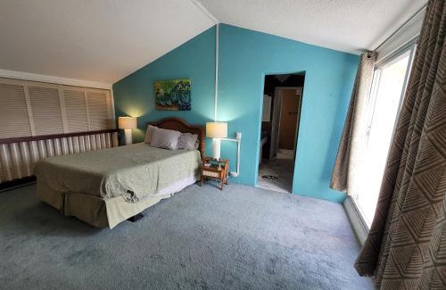 Estate Golden Rock Apartment | Sea Turtle Condo with Loaded Amenities