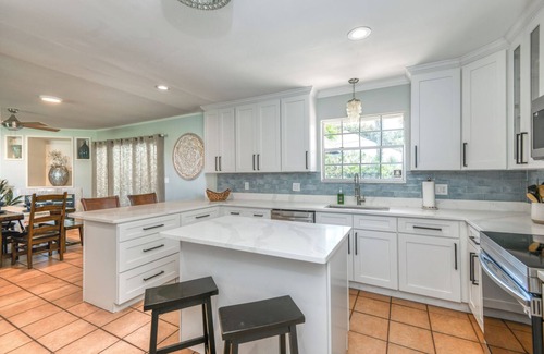 St. Augustine House | Sea Turtle- Heated Pool & King Beds Near: Amphitheatre, Historic Downtown, Beach