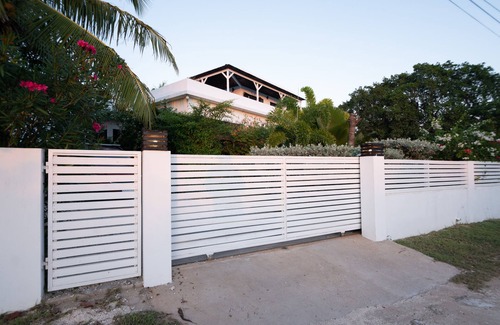Treasure Beach House | Sea Urchin | Entire Villa in Treasure Beach