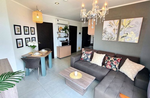 Chalong Condo | Sea View 35 sqm Condo, 6th Floor, WiFi 200 mbps, Pool, Next To Shopping Mall
