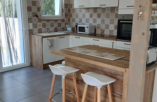 Les Boucholeurs House | Sea view, 5 minutes from Chatelaillon beach. a lovely family home.