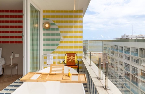 Copacabana Apartment | Sea View and Balcony with Bathtub | Q3