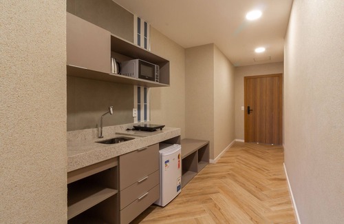 Copacabana Apartment | Sea View and Balcony with Bathtub | Q4