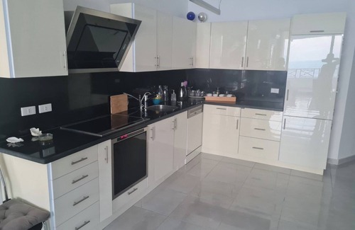 Sakkala Apartment | sea view apartment 08