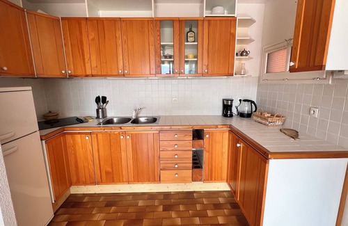 La Croix-Valmer Apartment | Sea view apartment with pool