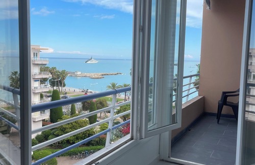 Cros-de-Cagnes Apartment | Sea view apartment