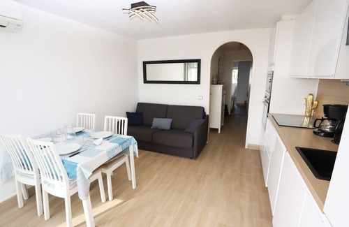 Saint-Cyprien Plage Apartment | Sea view apartment with access to beach and 3-star swimming pool à St Cyprien