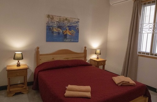 Xlendi Apartment | Sea view apartment, 2 rooms. Flat 3
