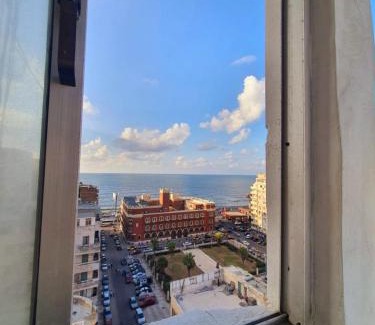 Bab Sharqi Apartment | Sea view apartment 3 bedrooms 2 toilets 3 air conditioners