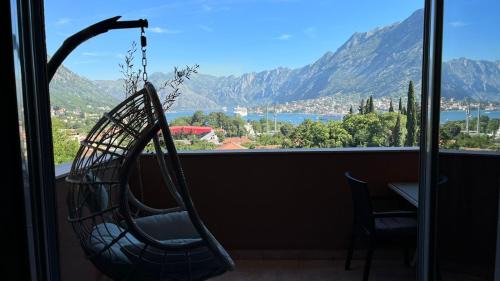 Skaljari Apartment | Sea view apartment in Kotor ! Apartment Popica