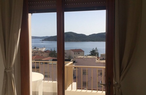 La Maddalena House | Sea view apartment